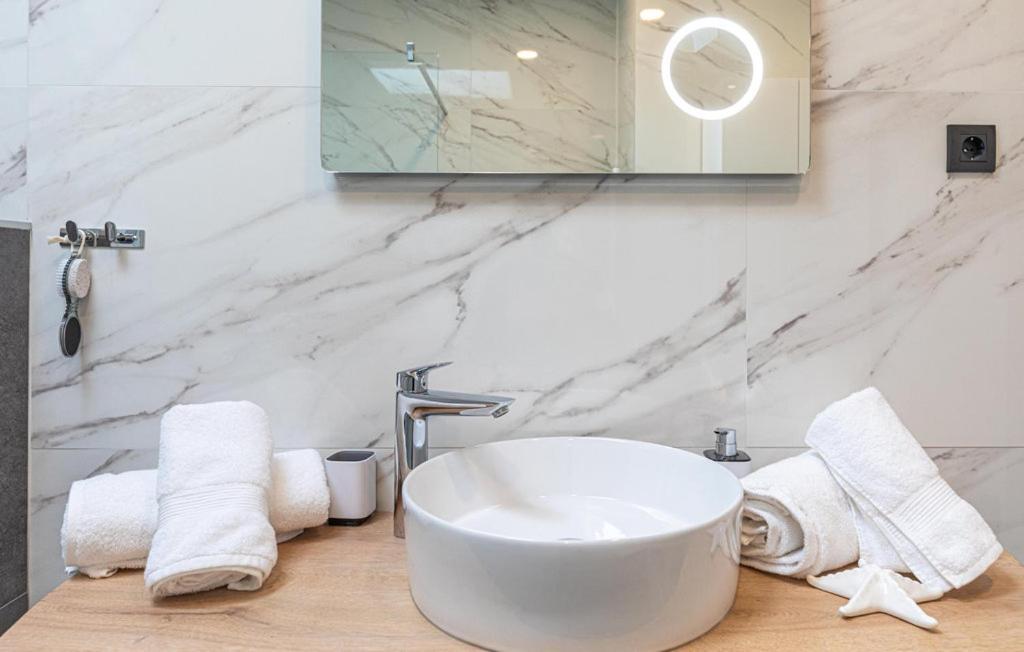 Premium Apartment With Jacuzzi Trogir Dış mekan fotoğraf